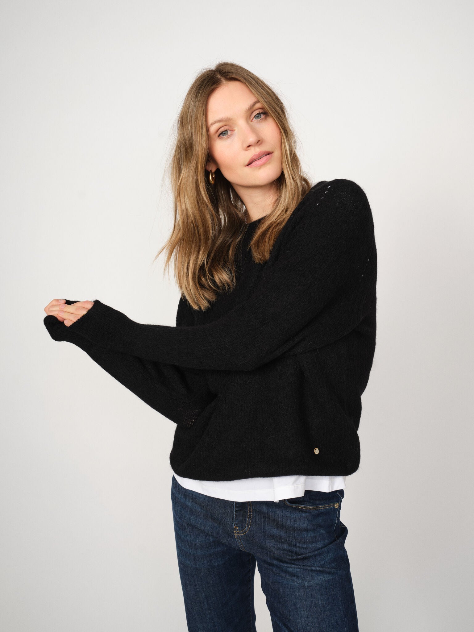 Modelshot / Black / Detail